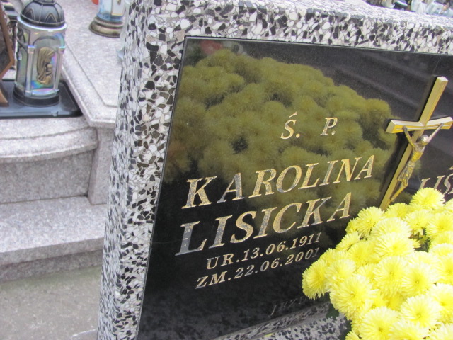 Karolina Lisicka 1911 Cięcina - Grobonet - Wyszukiwarka osób pochowanych